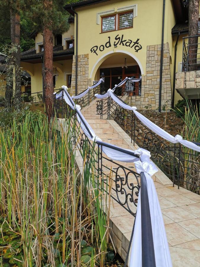 Hotel I Restauracja Pod Skala Jaslo Eksteriør bilde