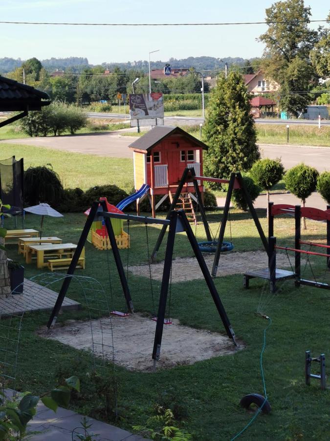 Hotel I Restauracja Pod Skala Jaslo Eksteriør bilde